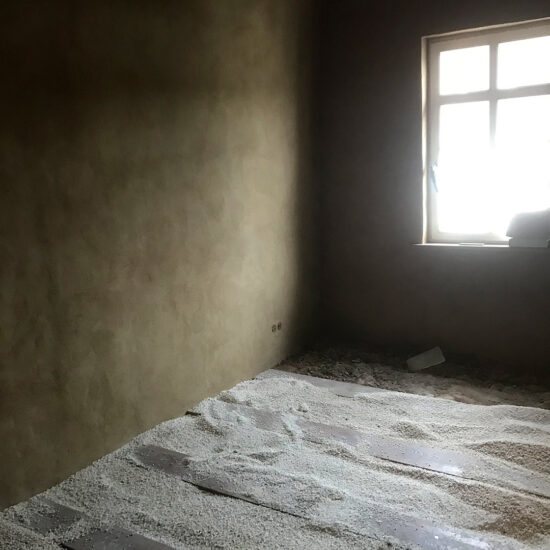 Arbeitszimmer: Fußbodenverlegen