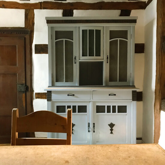 Esszimmer: Fachwerkwand mit Buffetschrank