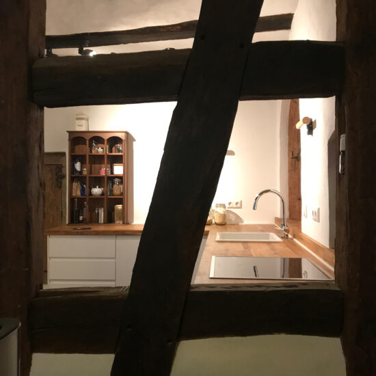 Küche | Blick durch Fachwerk