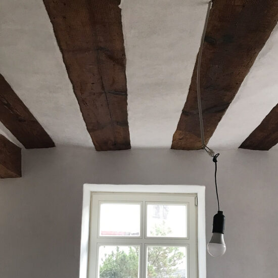 Wohnzimmer: Deckenbalken
